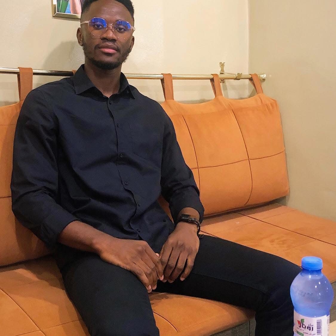 Josue Esenga
